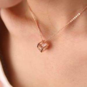 GOLD CRYSTAL CUBE PENDANT NECKLACE